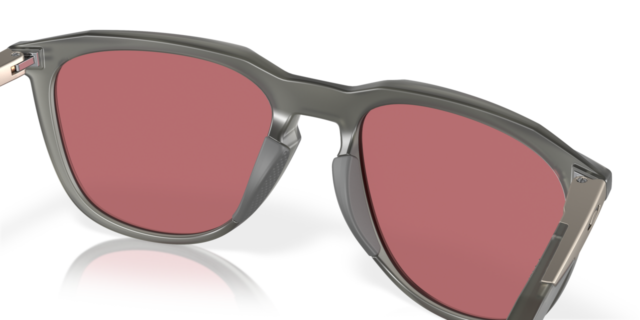 Oakley Thurso Sonnenbrille mit Rahmen Matte Grey Smoke und mit Dias Prizm Dark Golf 54