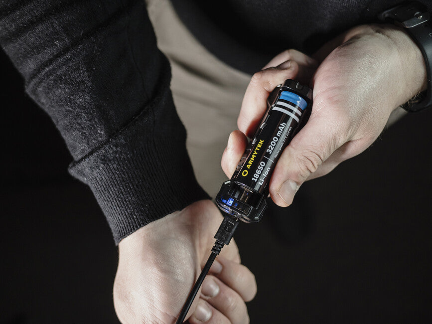 ArmyTek Dobermann Extended taktisches set mit licht