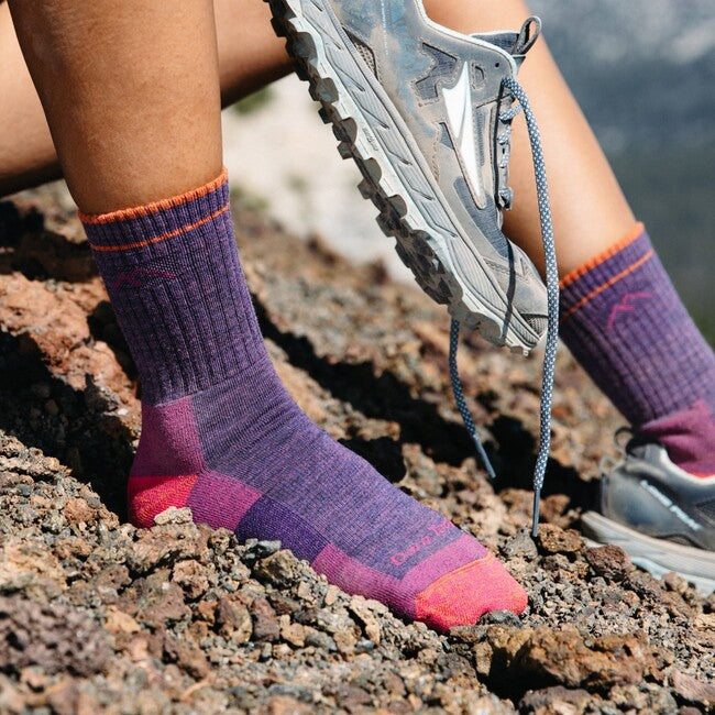 Darn Tough Hiker Micro Crew socken medium light mit kissen, plum heather