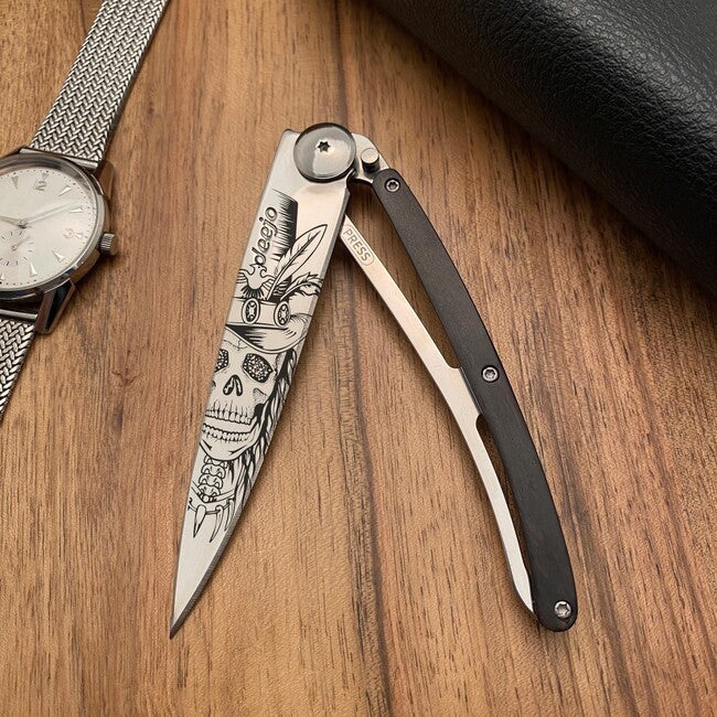 Deejo Danfy Skull Schließmesser Tattoo Mirror ebony wood