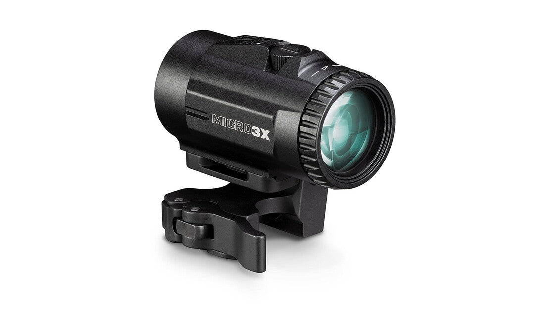 VorTex Optics Micro 3x Vergrößerungsmodul vor dem Kollimator