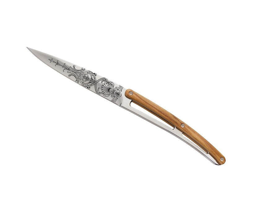 Deejo Tattoo Set Klappmesser Steakmesser glänzende Oberfläche Olivenholz Grand Siecle