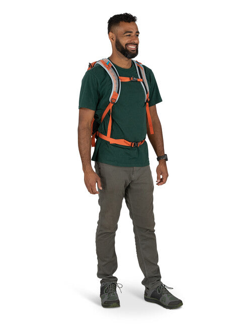 OSPREY Hikelite 18, koi orange/blue venture