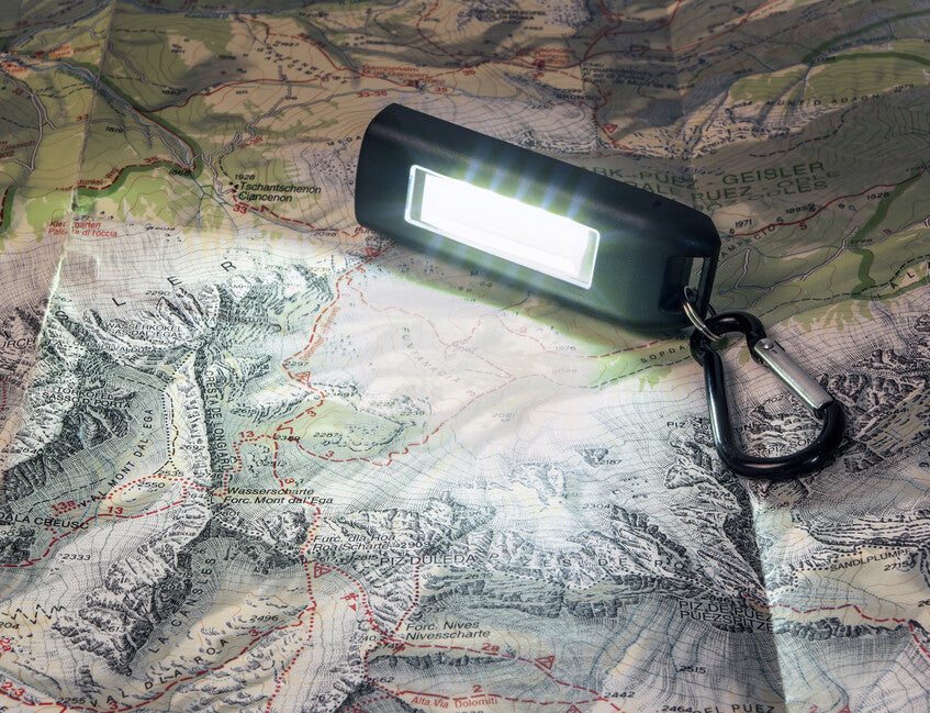 BasicNature USB LED Schlüsselanhänger, schwarz