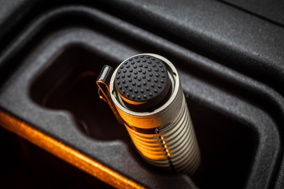 Speras Tactical Rechargeable Flashlight E21, Titanium