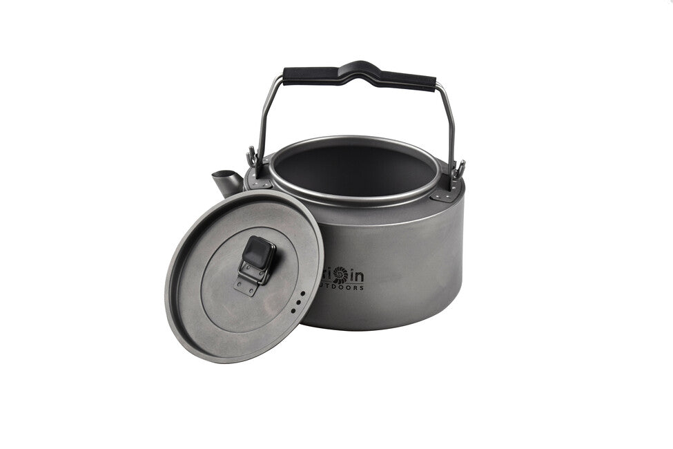 Origin Outdoors Camping Titanium Tee/Kaffee-Wasserkocher mit Silikongriffen und Sieb 1,2 L