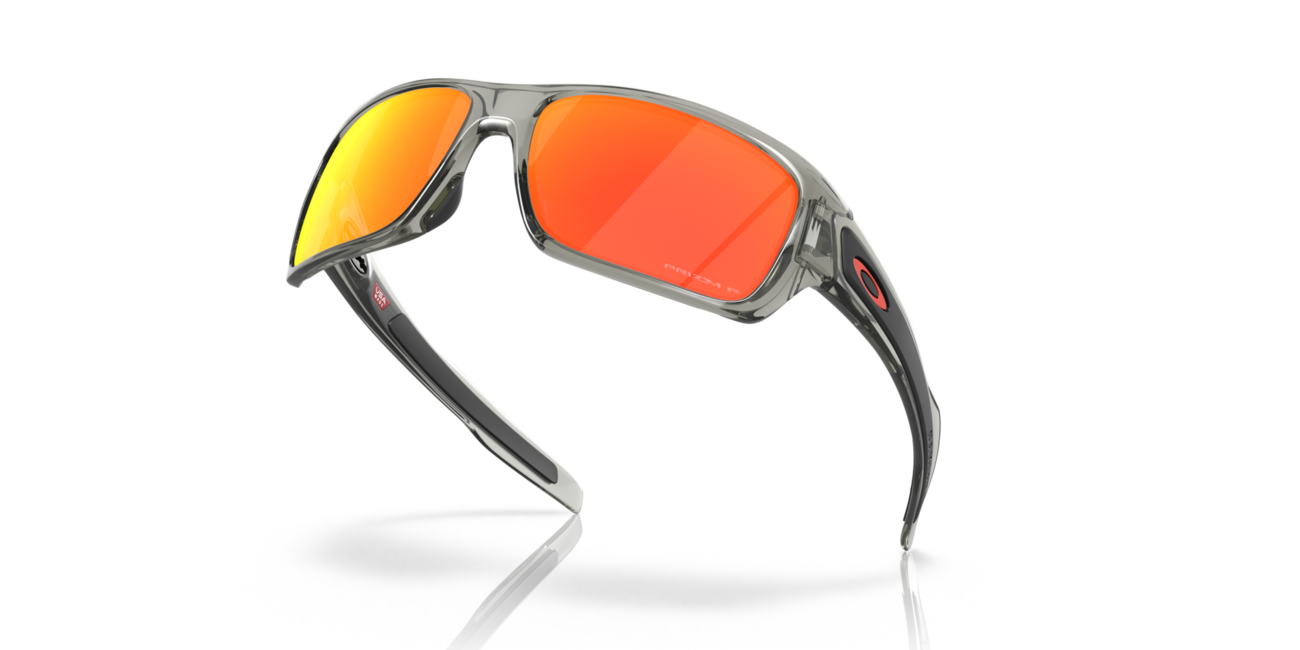 Oakley TURBINE Sonnenbrille mit Rahmen Grey Ink und mit Dias Prizm Ruby Polarized 65