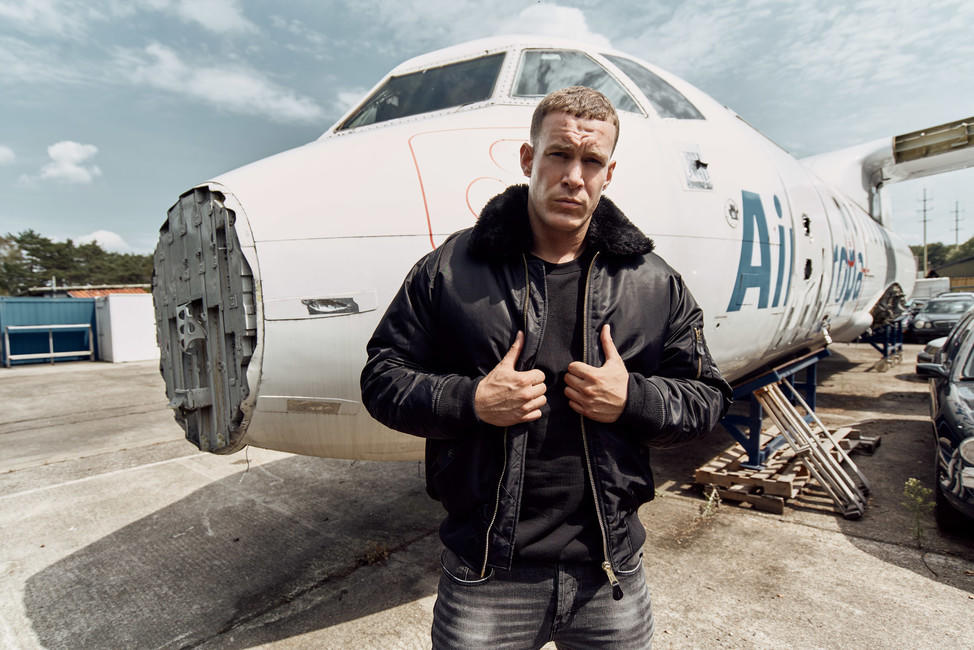Brandit MA2 Bomber-Jacke, schwarz