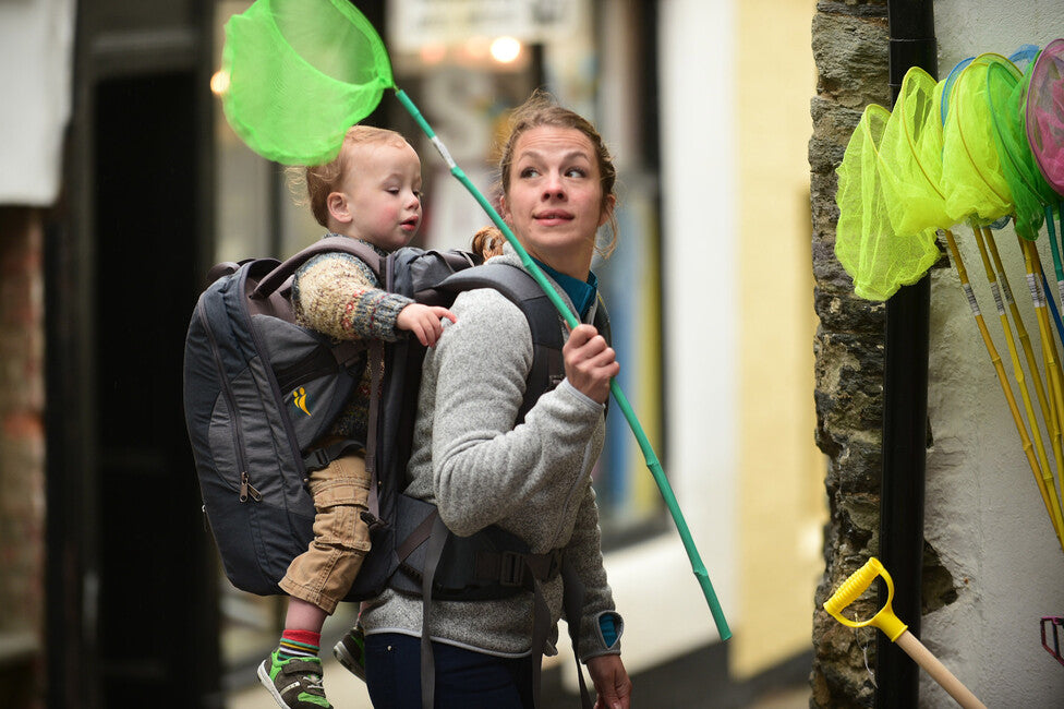 LittleLife Traveller S4 babytrage grau