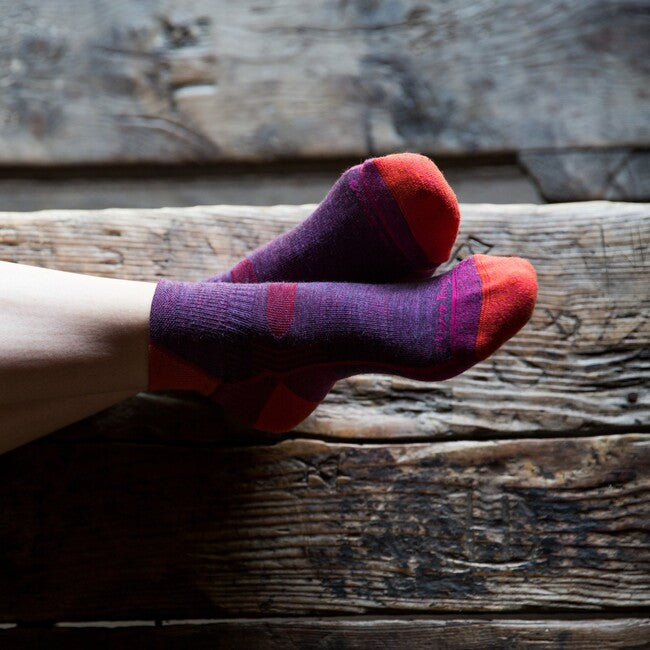 Darn Tough Hiker 1/4 Lightweight Cushion Socks, Berry