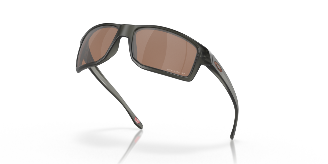 Oakley GIBSTON Sonnenbrille mit Rahmen Matte Grey Smoke und mit Dias Prizm Tungsten Polarized 61