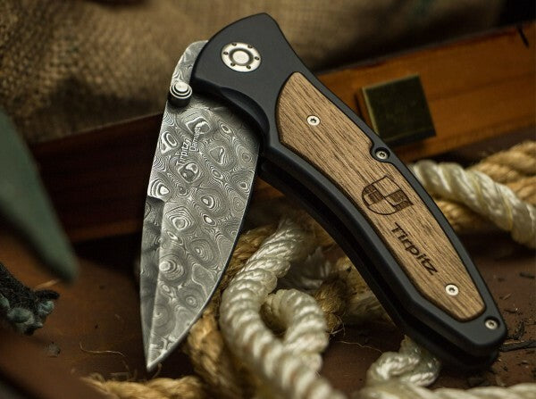 BÖKER Manufaktur Solingen Tirpitz-Damast taschenmesser 9,9 cm, damast, aluminium, nussbaum