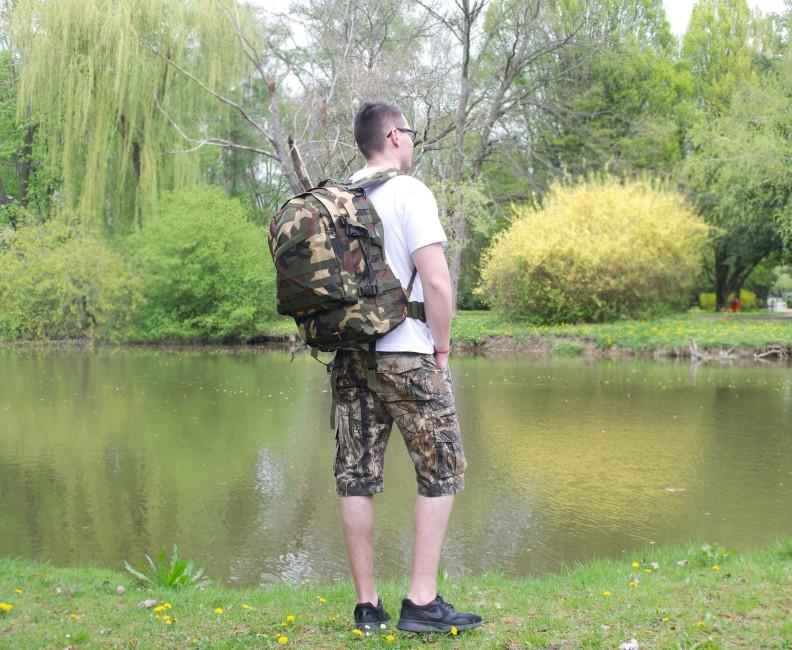 LoshanKerry Muster Real Tree dunkel shorts