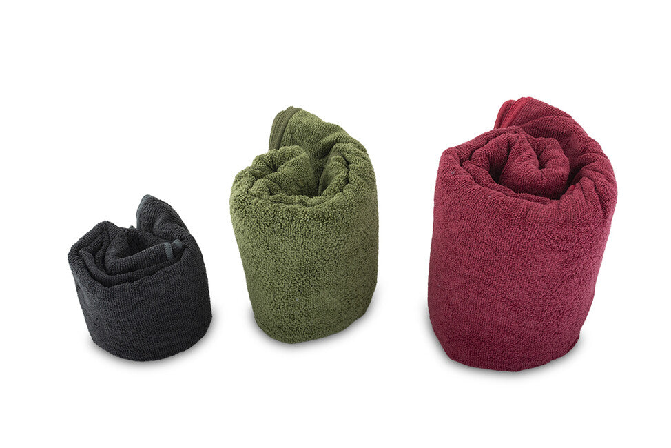 Pinguin Frottee-Handtuch 60 x 120 cm, olive