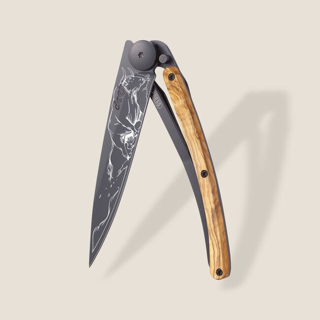 Deejo Tattoo Schließmesser Taurus black olive wood