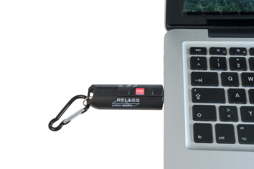 BasicNature USB LED Schlüsselanhänger, schwarz