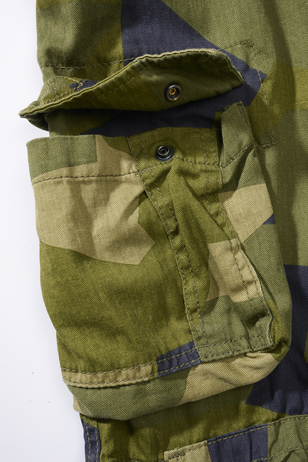 Brandit Urban Legend shorts, schwedisches tarnmuster M90