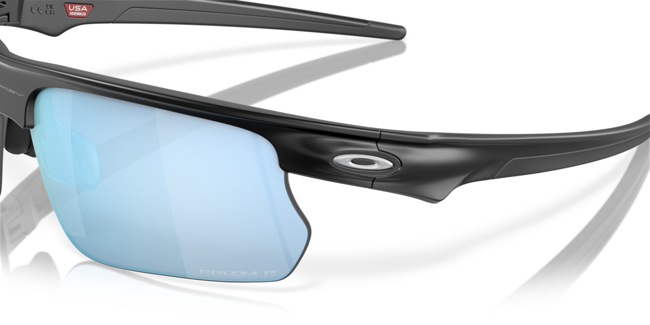 Oakley BISPHAERA Sonnenbrille mit Rahmen Matte Black und mit Dias Prizm Deep Water Polarized 68