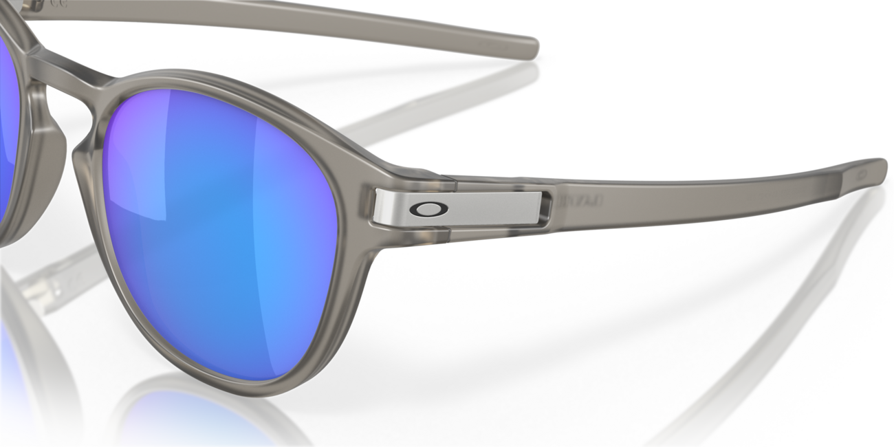 Oakley LATCH Sonnenbrille mit Rahmen Matte Grey Ink und mit Dias Prizm Sapphr Irid Polar 53