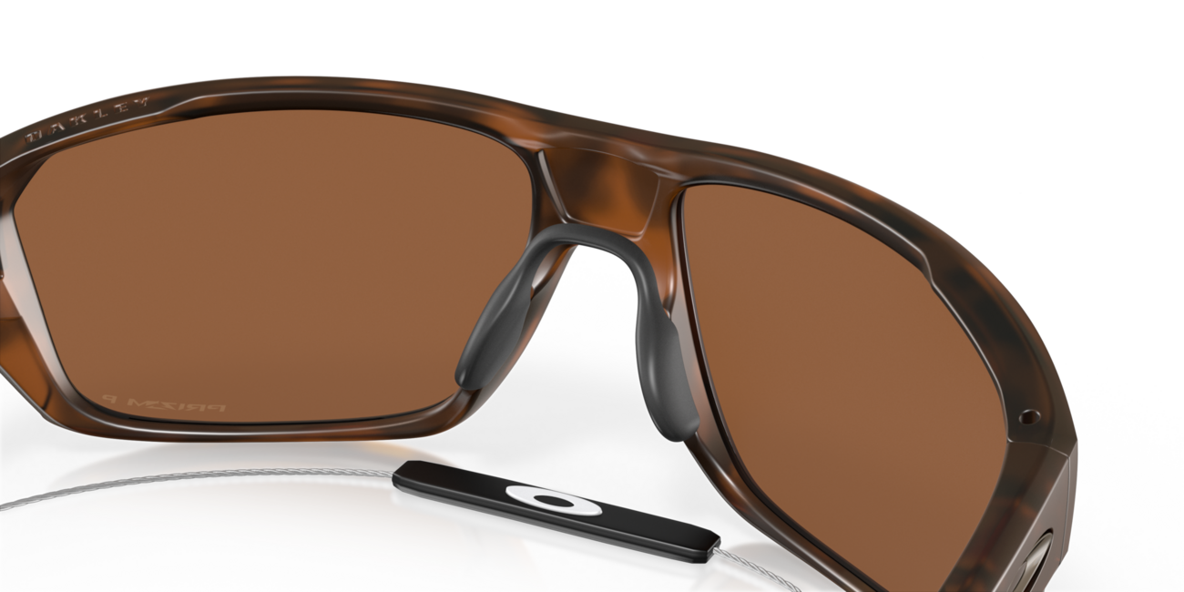 Oakley SPLIT SHOT Sonnenbrille mit Rahmen Matte Brown Tortoise und mit Dias Prizm Tungsten Polarized 64