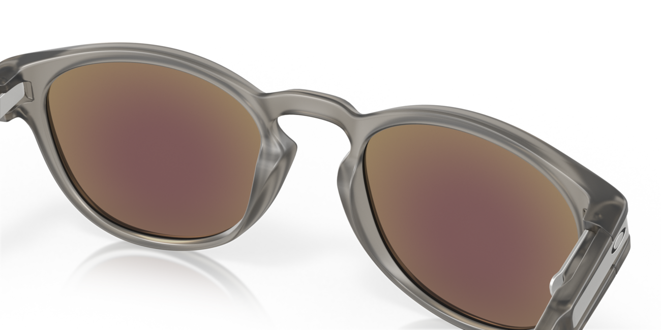 Oakley LATCH Sonnenbrille mit Rahmen Matte Grey Ink und mit Dias Prizm Sapphr Irid Polar 53