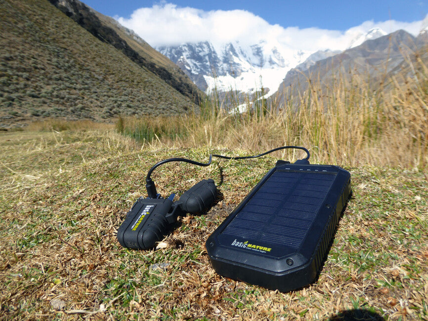BasicNature 20 20K powerbank mit kabellosem qi-laden und solarpanel