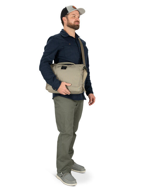 OSPREY AoeDe Messenger 7, hellbrauner Beton