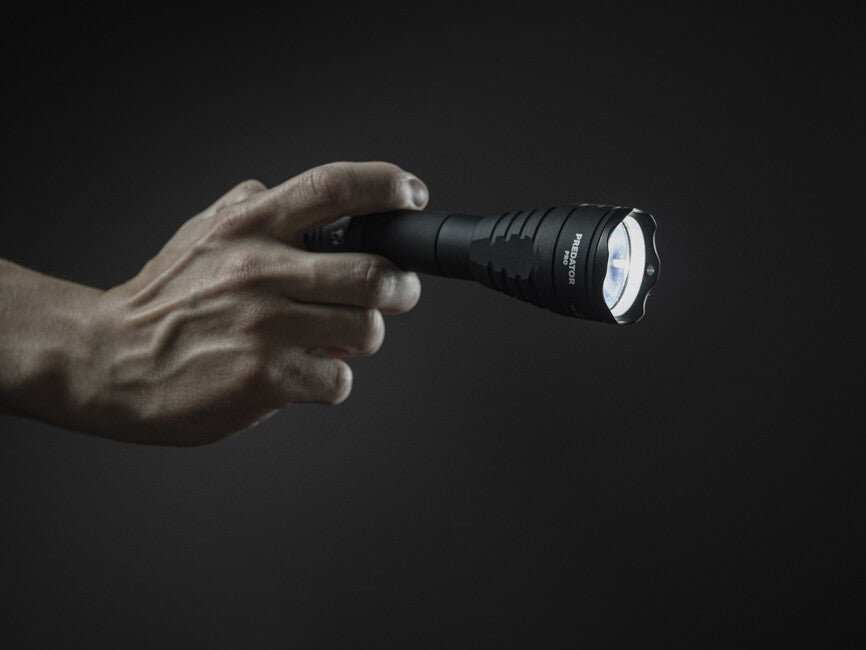 ArmyTek Predator Pro Magnet USB Extended taktisches set, warmweiß