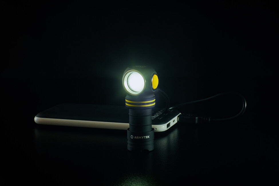 ArmyTek Elf C1 weiße LED-taschenlampe 1000 lm 1440 h 56 g