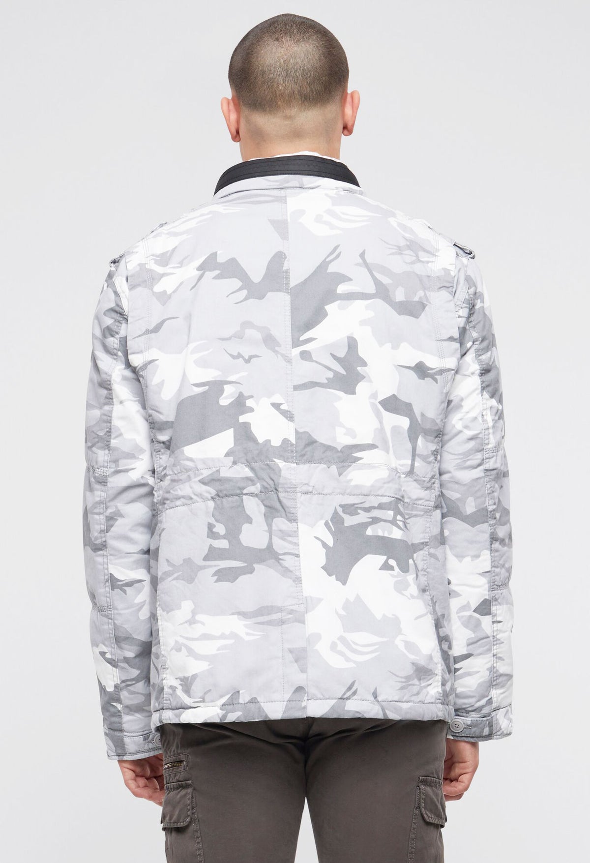 Brandit Britannia zimná bunda, blizzard camo