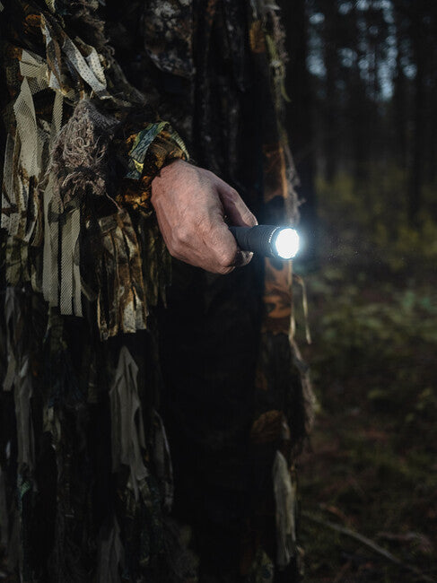 ArmyTek Dobermann Extended taktisches set mit licht