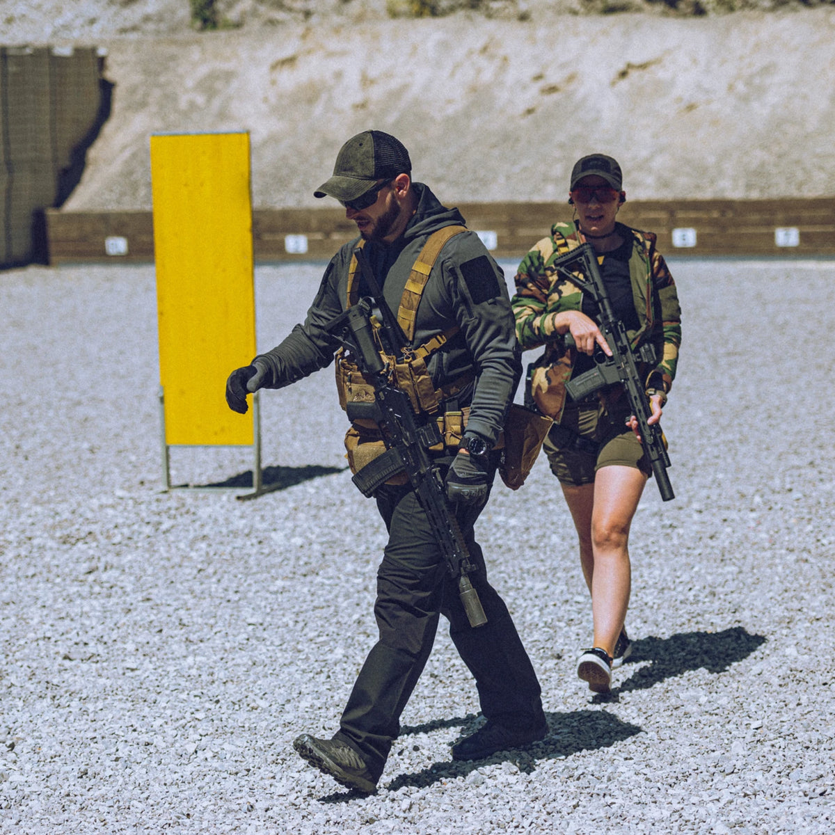 Helikon-Tex Range Hoodie mikina TopCool, čierna – v použití 2