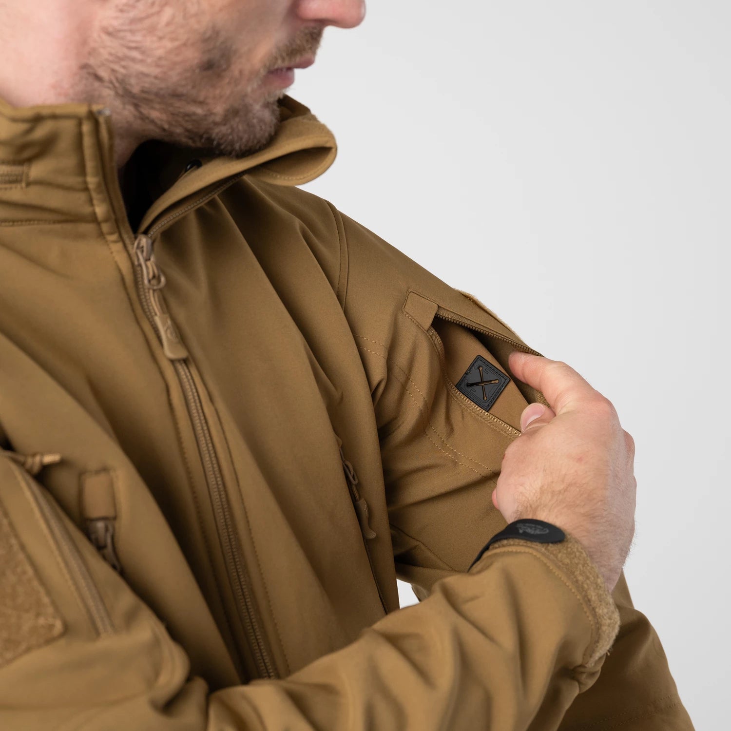 Helikon-Tex GUNFIGHTER bunda Shark Skin, Flecktarn – detail 2