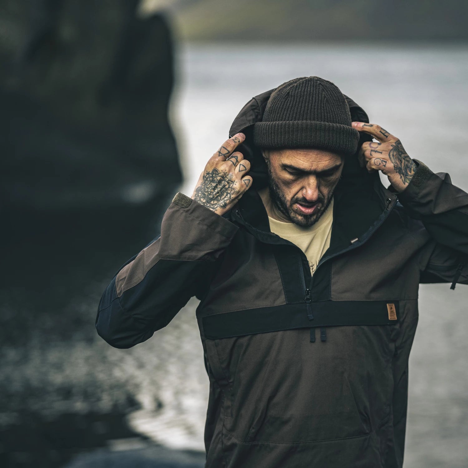 Helikon-Tex WOODSMAN Anorak bunda, Earth Brown / Black – v použití 1