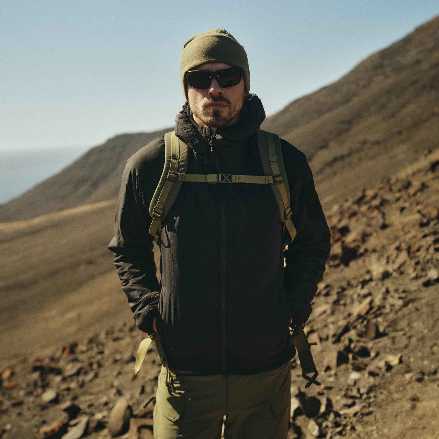 Helikon-Tex WOLFHOUND Bunda s kapucňou Climashield Apex, Tiger Stripe – v použití 3