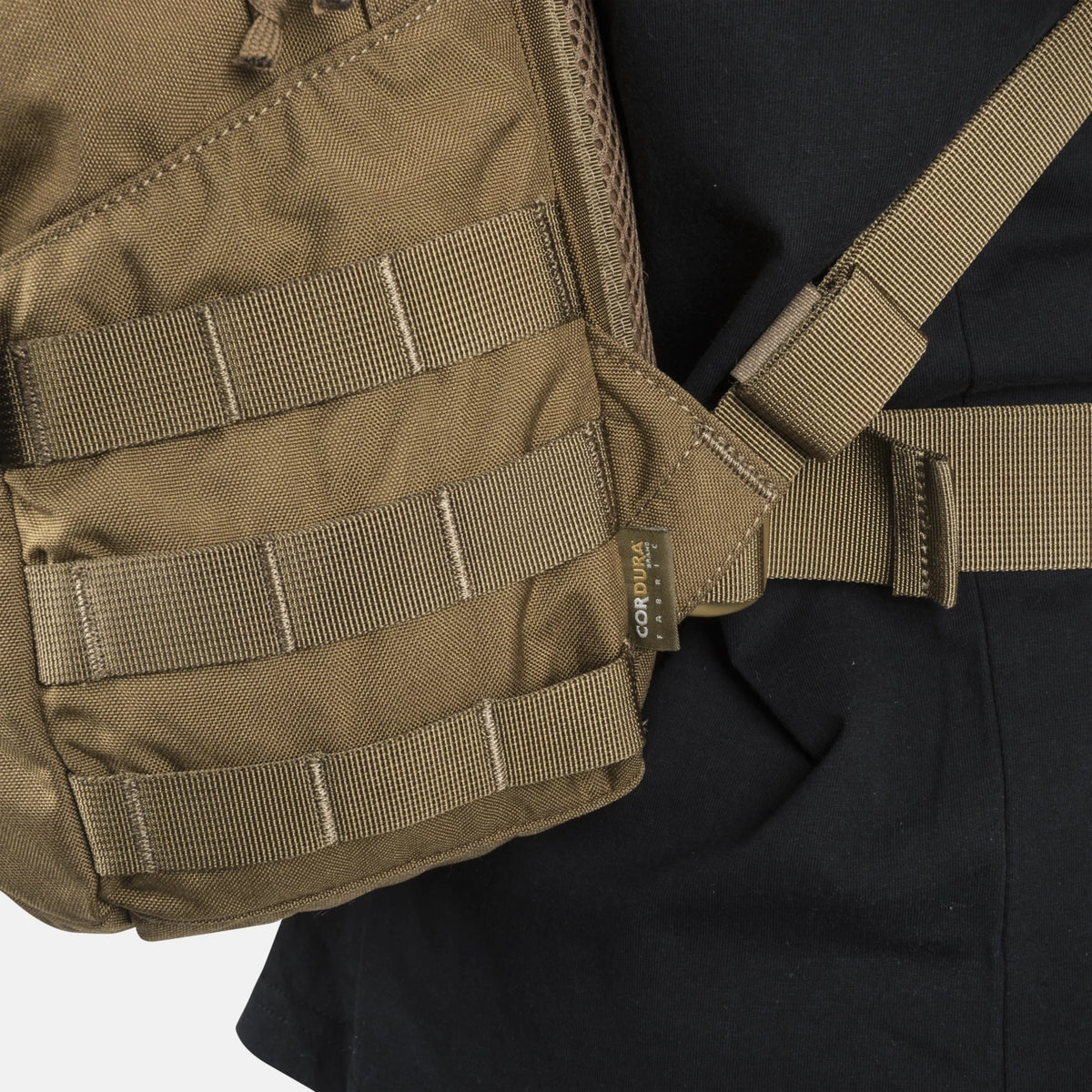 Helikon-Tex EDC batoh Cordura, Flecktarn – detail 7