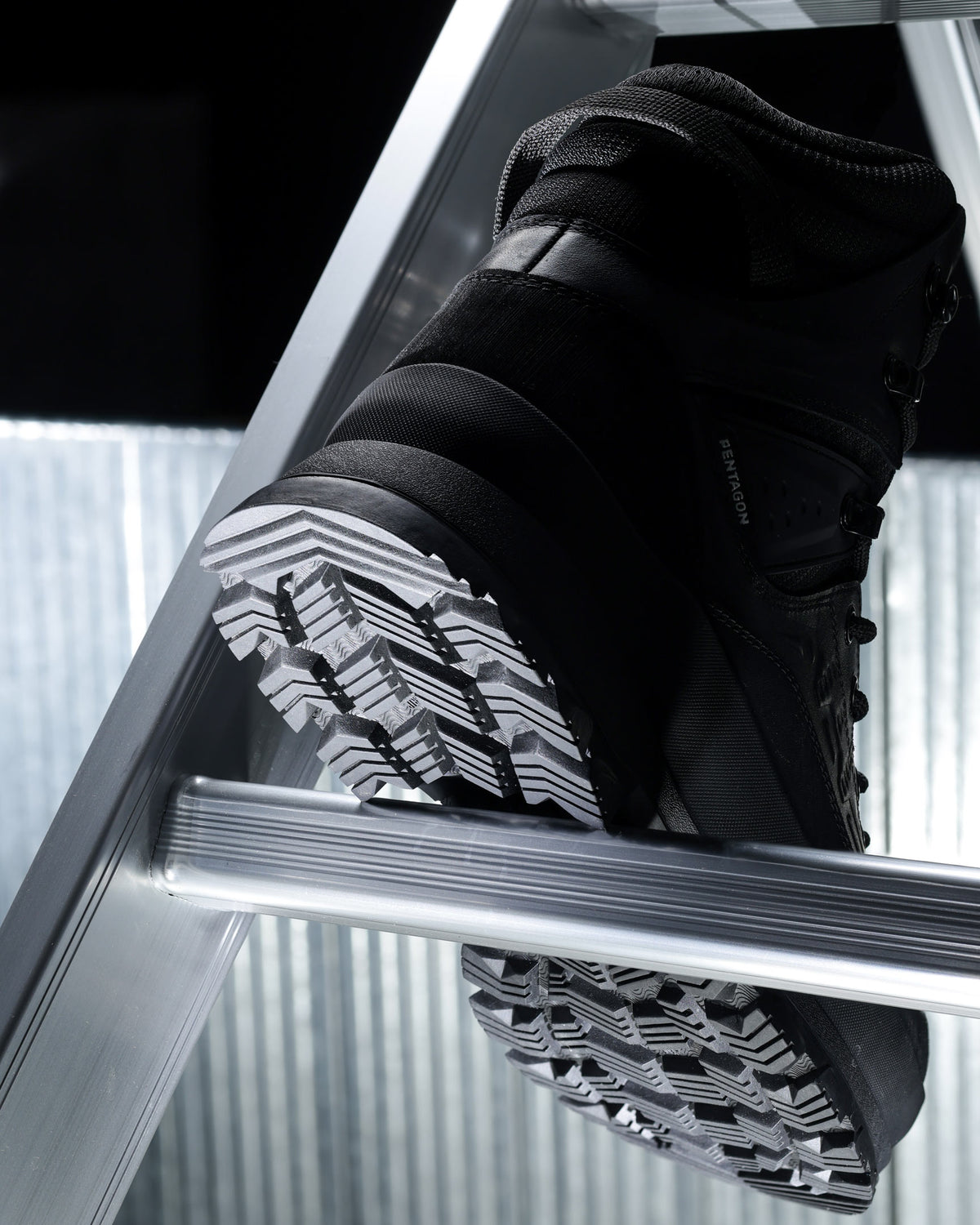 Pentagon Predator Patrol 8" Trekkingschuhe, Schwarz