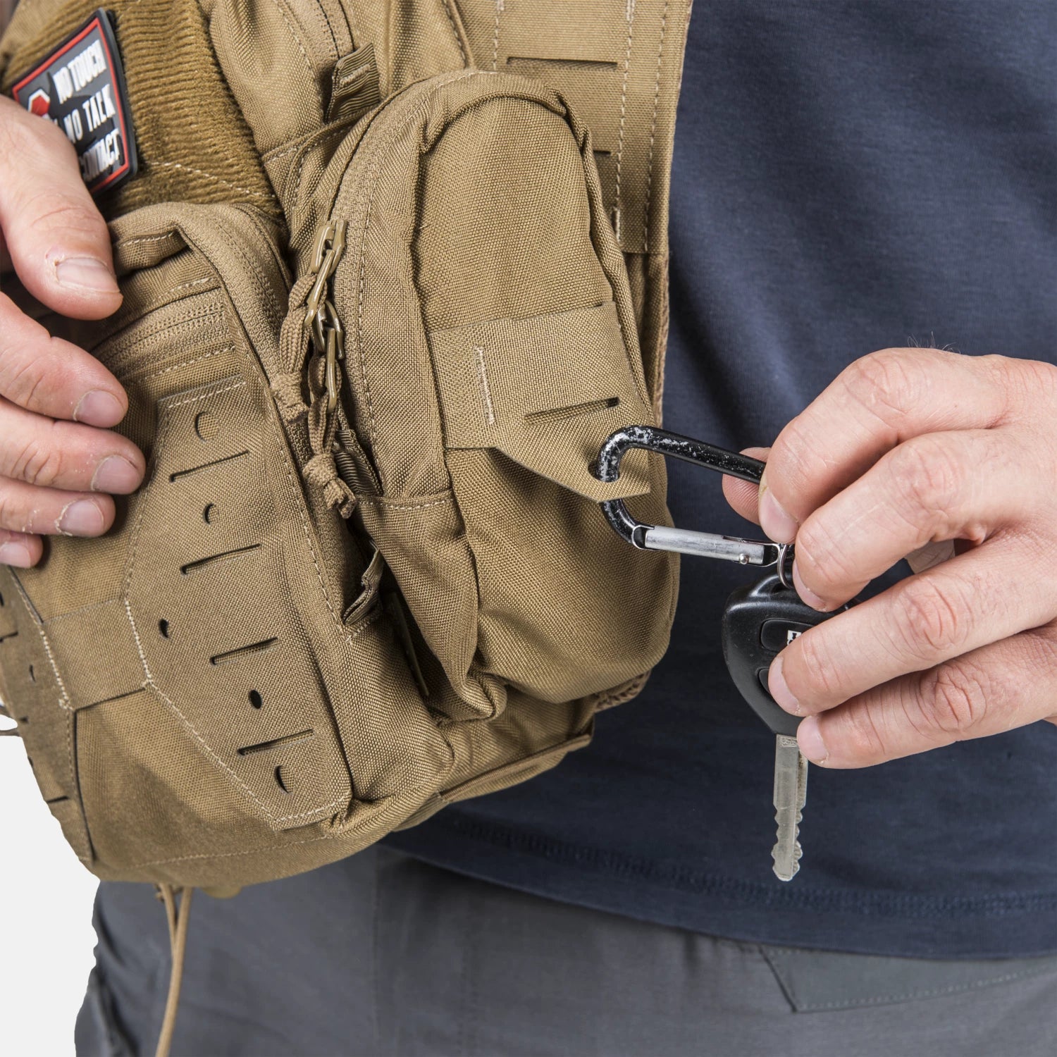 Helikon-Tex EDC SIDE BAG® kapsa cez rameno, čierna – detail 2
