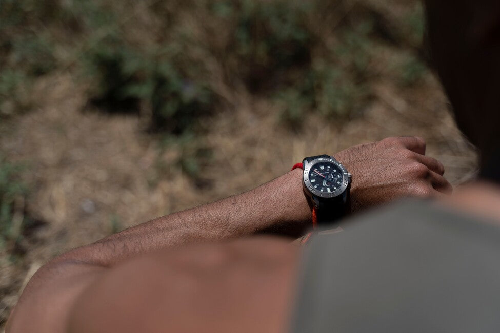 Pentagon Uhr Genesis, silber