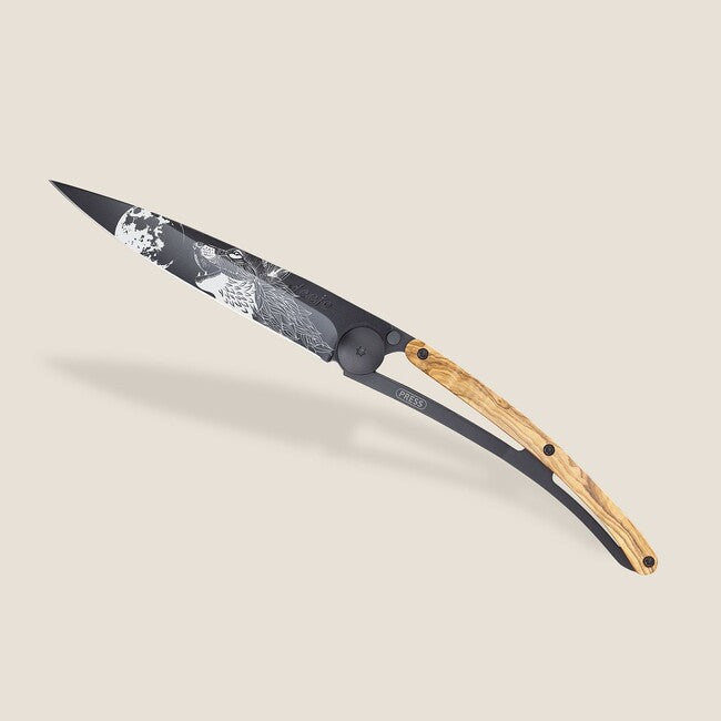 Deejo Howling schließmesser, schwarzes tattoo, olive wood