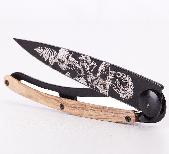Deejo Tattoo Schließmesser Mushroom black olive wood