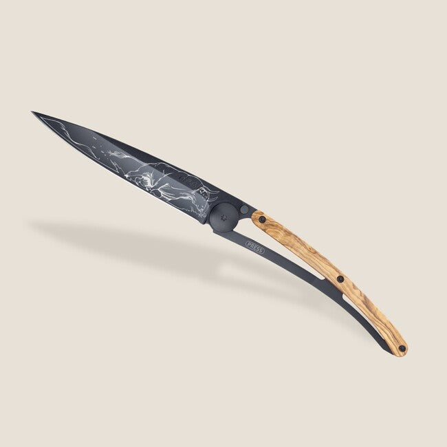 Deejo Tattoo Schließmesser Taurus black olive wood