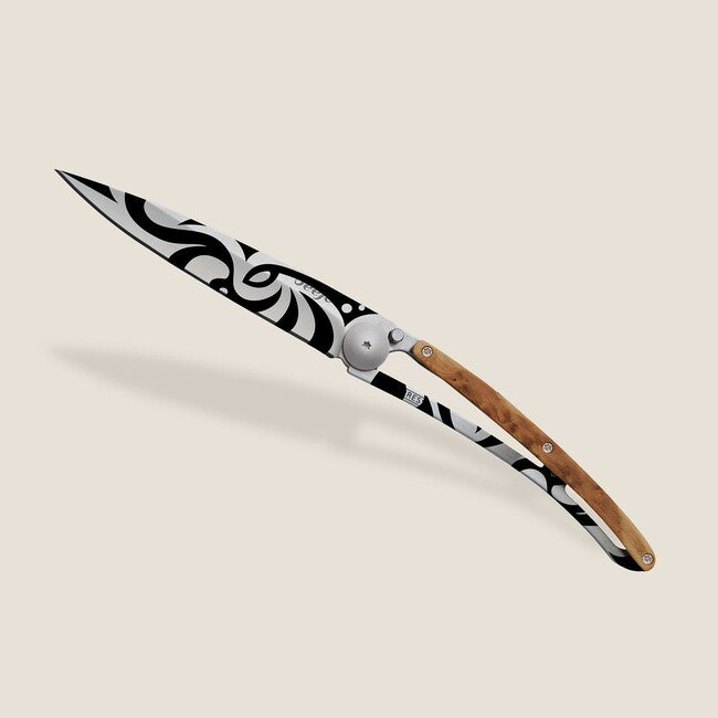 Deejo Tattoo Tribal Schließmesser Wacholderholz