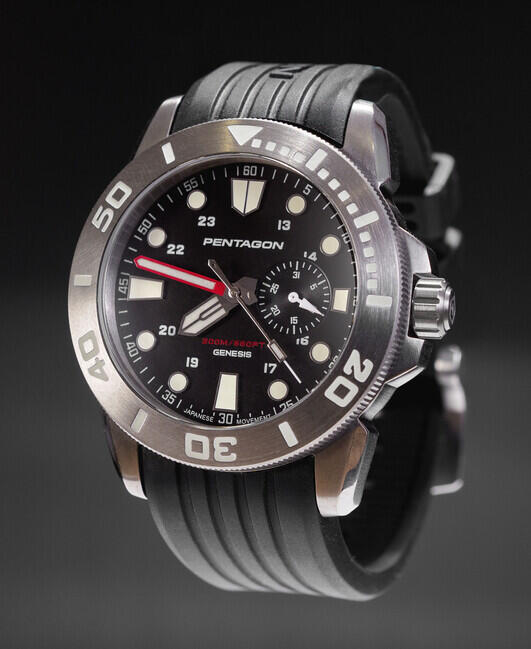 Pentagon Uhr Genesis, silber