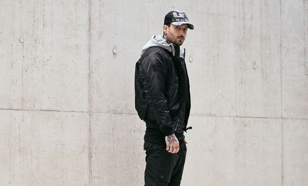 Brandit MA1Sweathood bomberjacke, schwarz-grau