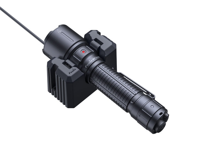 Fenix WF26R wiederaufladbare Dienstleuchte