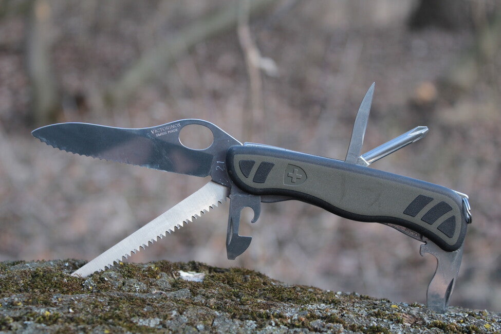Victorinox vreckový nôž zeleno-čierny 111mm Swiss Army