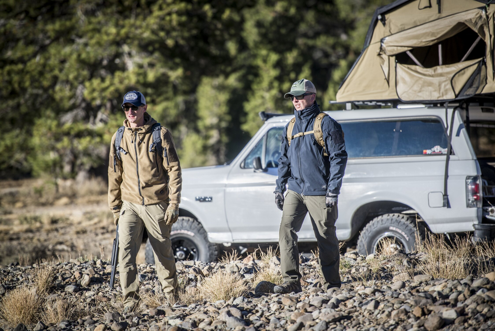 Helikon-Tex GUNFIGHTER Jacke – Haifischhaut, schwarz