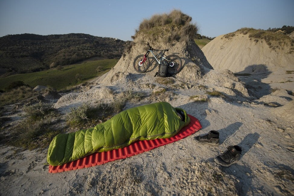 Pinguin Lava 350 schlafsack rot