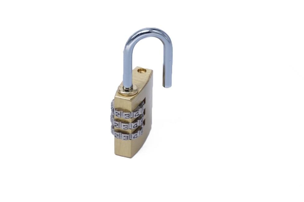 MFH Vorhängeschloss mit Sicherheitscode, 5,5 x 2,5 cm Charakteristik: